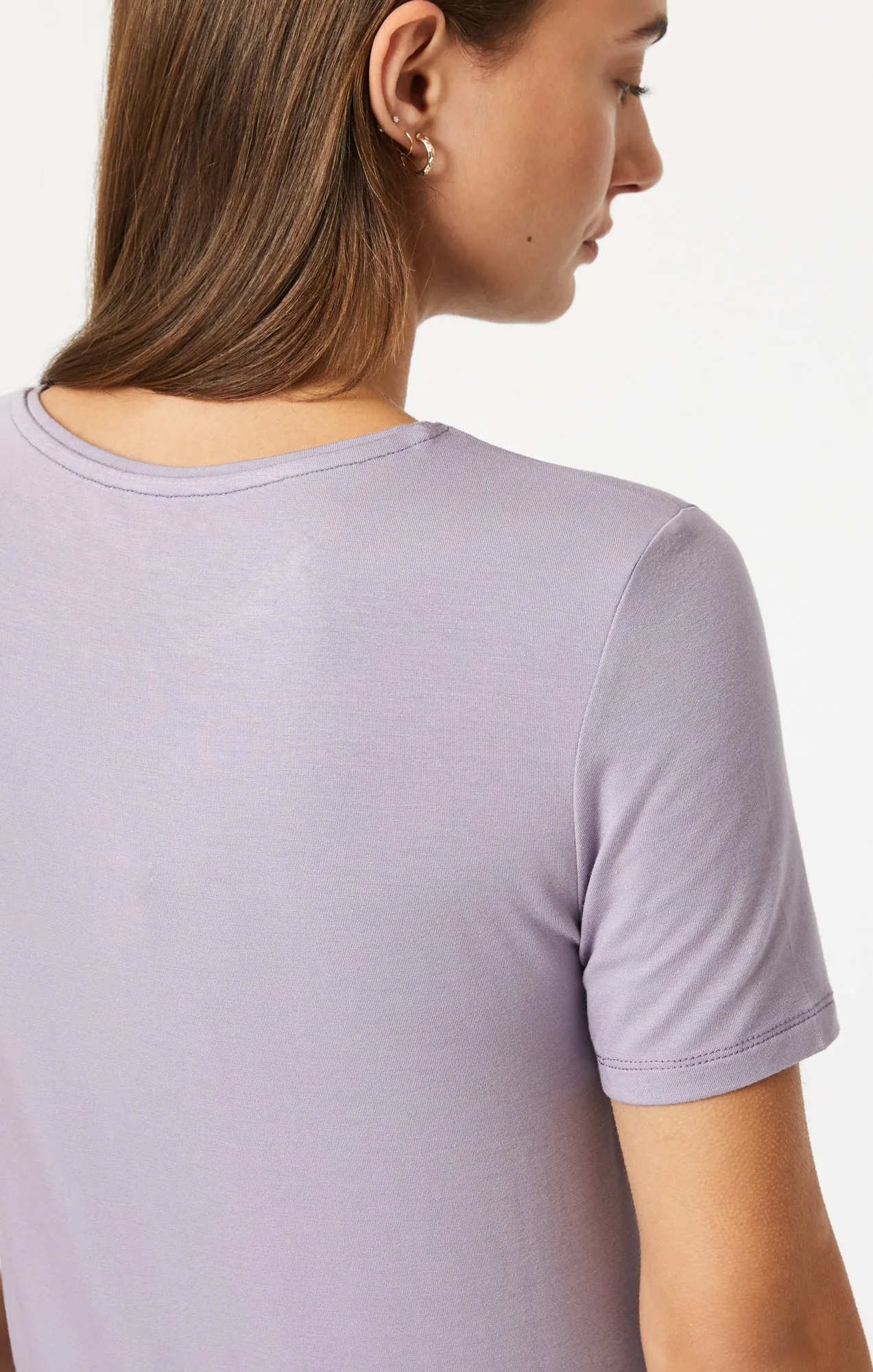 LUXE CREW NECK T-SHIRT IN LAVENDER GRAY