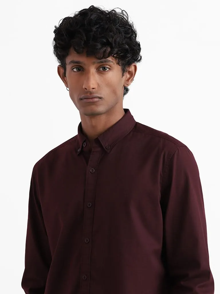 Nuon Maroon Solid Slim-Fit Shirt